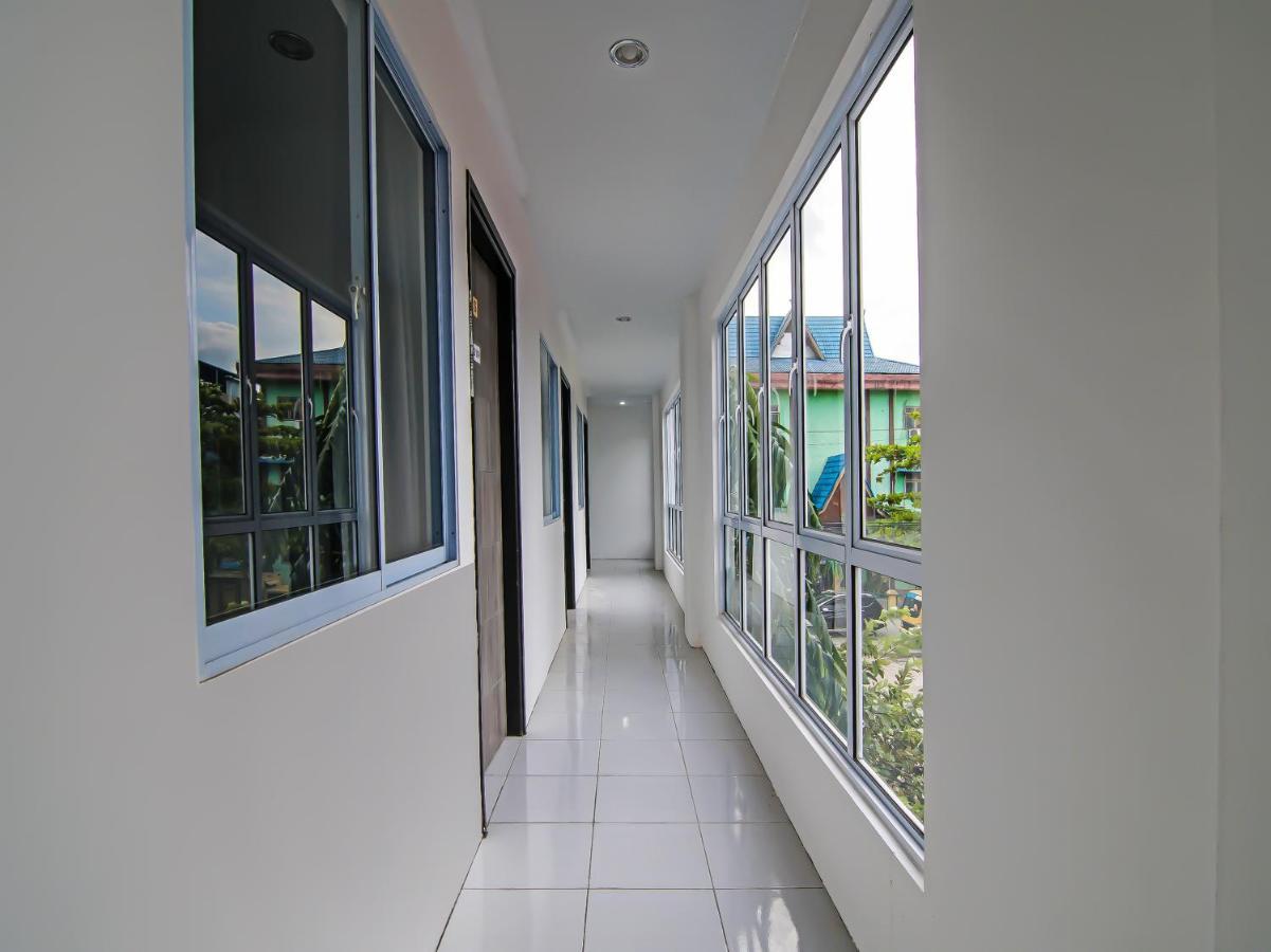 Oyo 92300 Koala House Hotel Pekanbaru Exterior photo